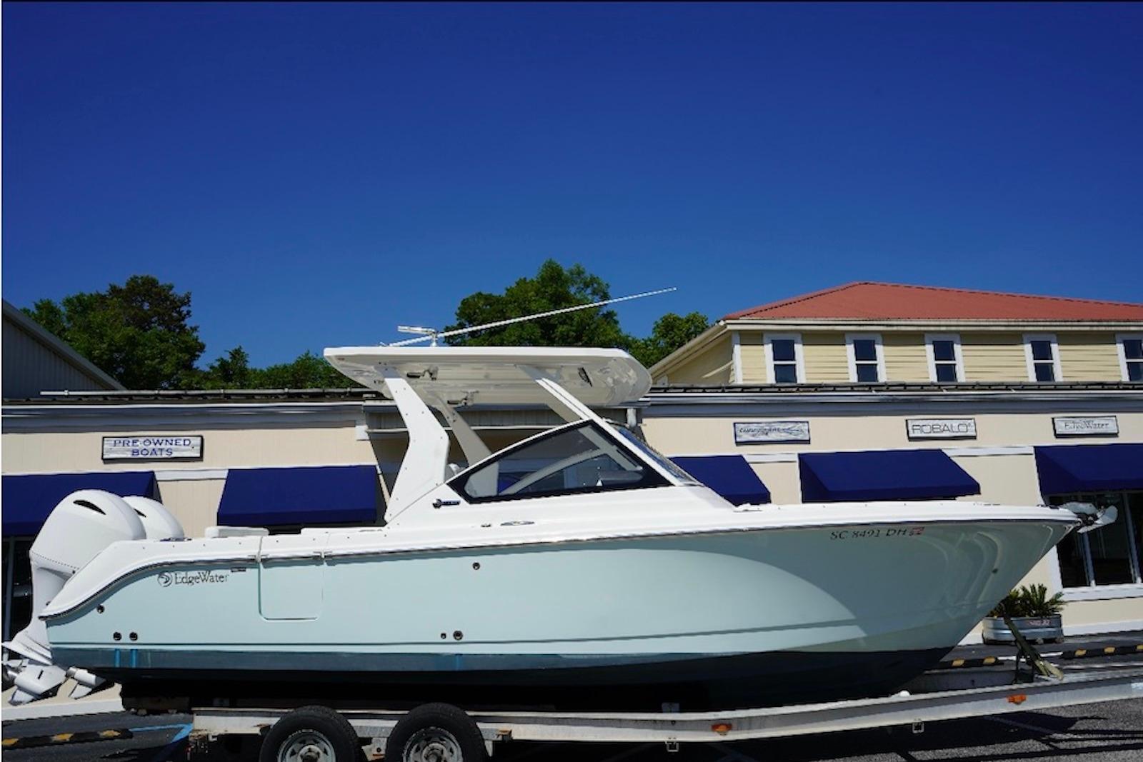 2018 Edgewater 262CX Crossover
